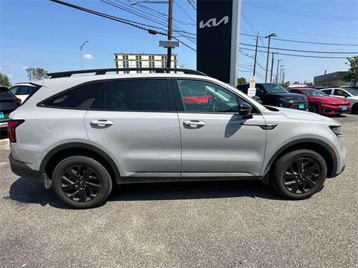 2023 Kia Sorento S