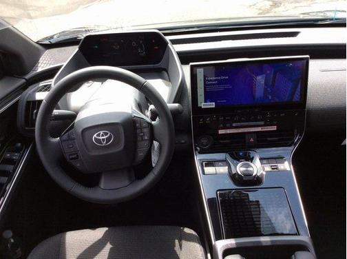 2025 Toyota bZ4X XLE