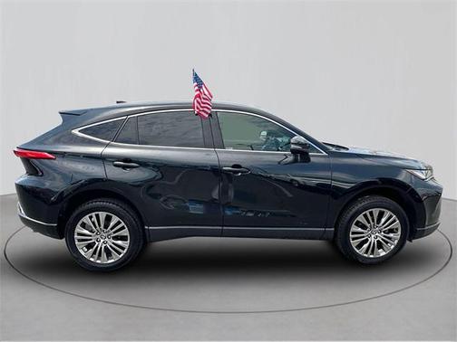2022 Toyota Venza XLE