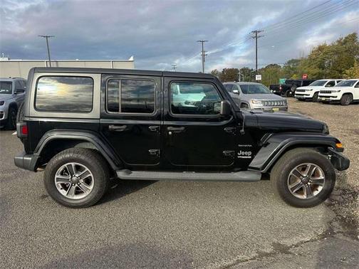 2019 Jeep Wrangler Unlimited Sahara