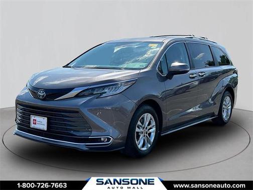 2023 Toyota Sienna Limited 7-Passenger