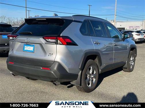 2025 Toyota RAV4 Hybrid XLE