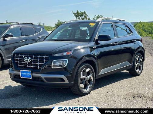Onyx Black 2023 Hyundai VENUE SEL