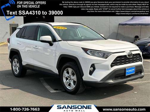 2020 Toyota RAV4 XLE