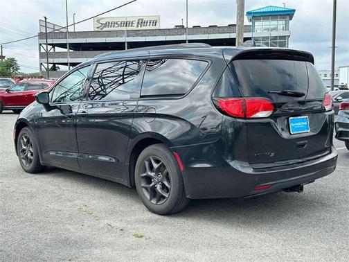 2019 Chrysler Pacifica Touring-L Plus
