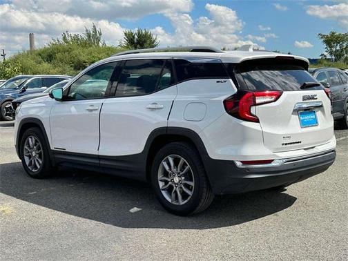 2022 GMC Terrain SLT
