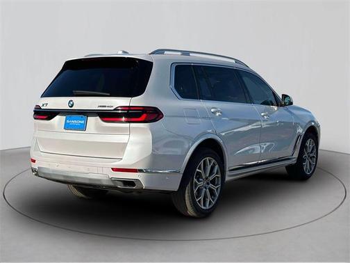 2024 BMW X7 xDrive40i