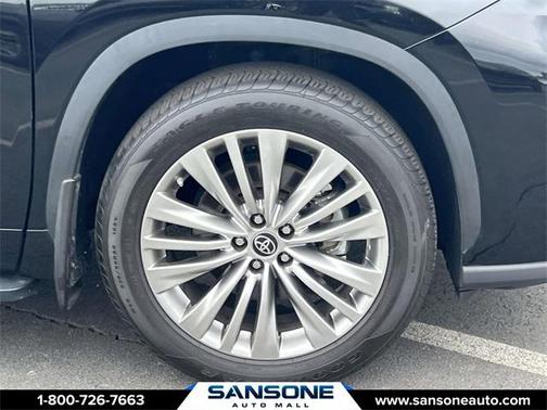 2023 Toyota Highlander Platinum