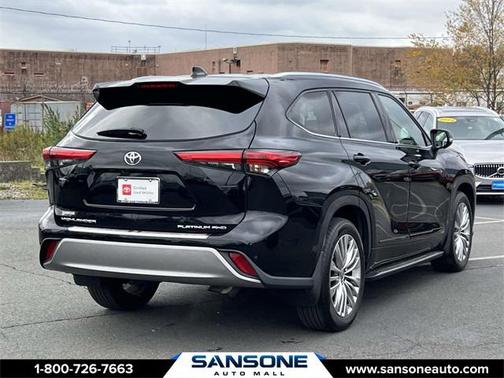 2023 Toyota Highlander Platinum