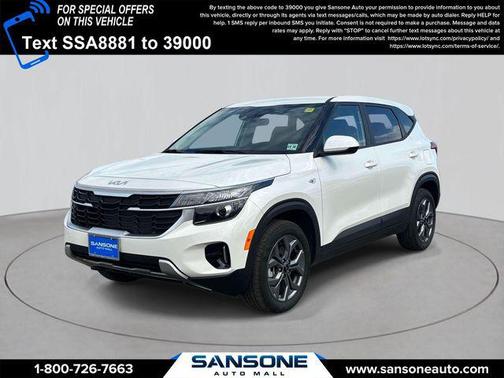 Snow White Pearl 2025 Kia Seltos LX