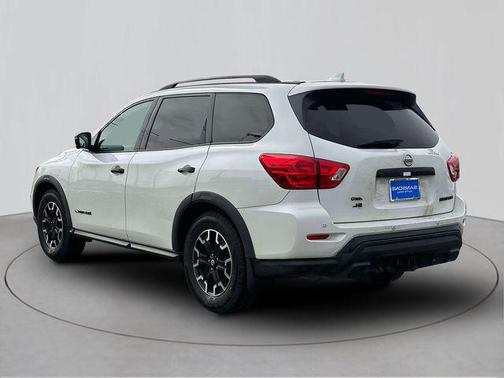 2019 Nissan Pathfinder SL