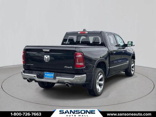 Diamond Black Crystal Pearlcoat 2019 RAM 1500 Limited