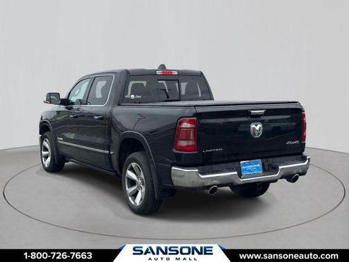 Diamond Black Crystal Pearlcoat 2019 RAM 1500 Limited