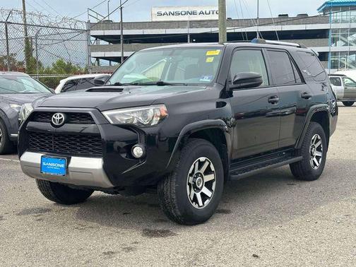 Midnight Black Metallic 2018 Toyota 4Runner TRD Off Road