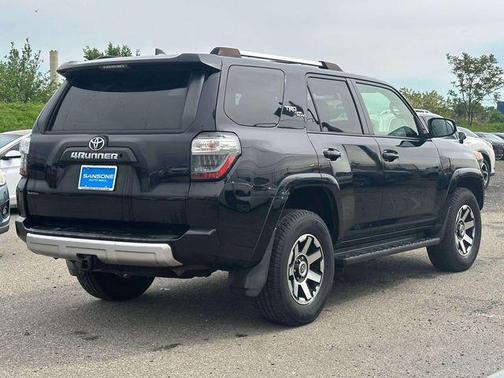 Midnight Black Metallic 2018 Toyota 4Runner TRD Off Road