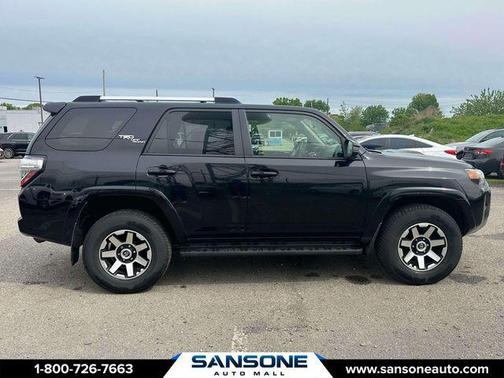 Midnight Black Metallic 2018 Toyota 4Runner TRD Off Road