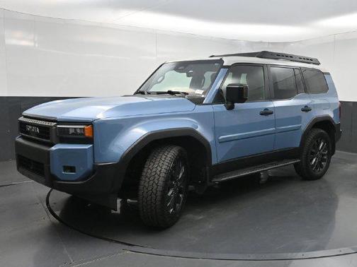 Heritage Blue/Gray Scape Roof 2026 Toyota Land Cruiser Base