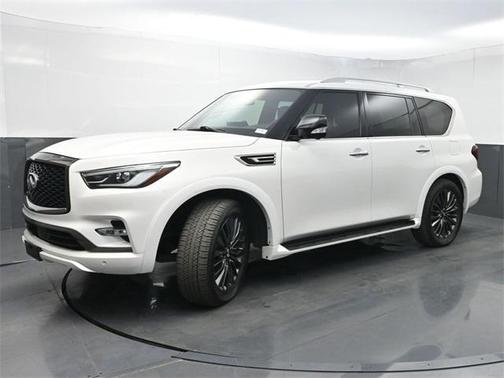 2024 INFINITI QX80 SENSORY AWD