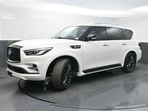 2024 INFINITI QX80 SENSORY AWD