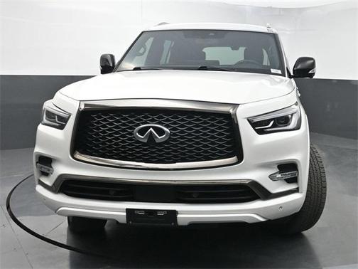 2024 INFINITI QX80 SENSORY AWD
