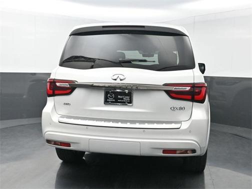 2024 INFINITI QX80 SENSORY AWD