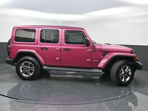 Tuscadero Pearlcoat 2021 Jeep Wrangler Unlimited Sahara