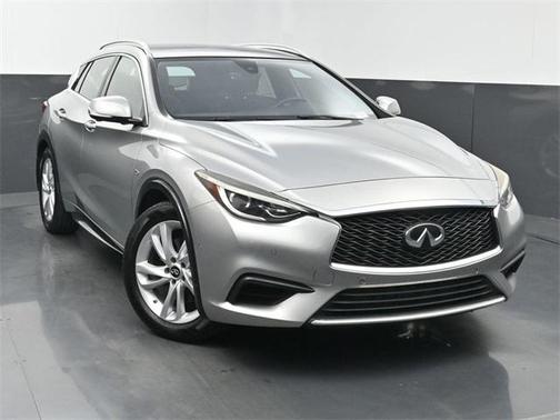 2019 INFINITI QX30 LUXE