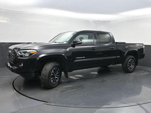 Midnight Black Metallic 2022 Toyota Tacoma TRD Sport