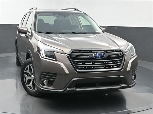 2024 Subaru Forester Premium