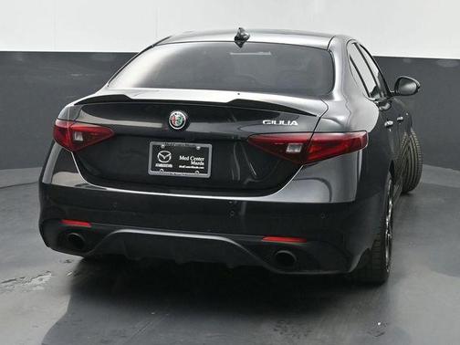 2022 Alfa Romeo Giulia Ti