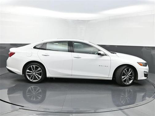2022 Chevrolet Malibu FWD Premier