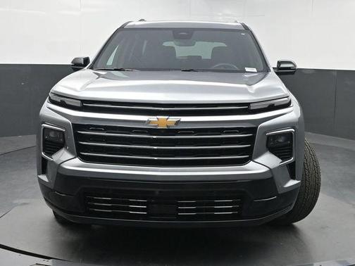 Sterling Gray Metallic 2026 Chevrolet Traverse High Country