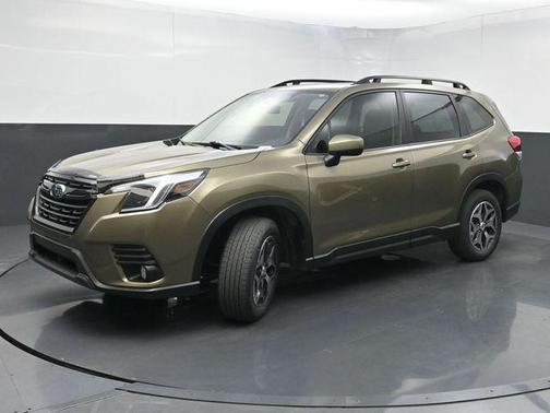 Autumn Green Metallic 2023 Subaru Forester Premium