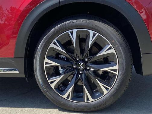 2025 Mazda CX-90 PHEV Premium Plus