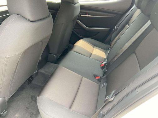 Snowflake White Pearl Mica 2026 Mazda Mazda3 FWD