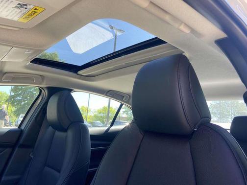 Platinum Quartz Metallic 2026 Mazda Mazda3 2.5 Turbo AWD