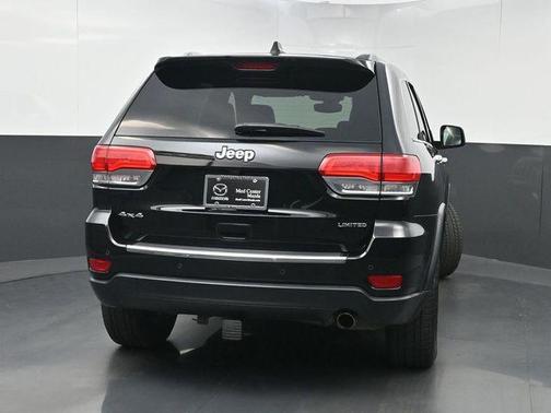 Diamond Black Crystal Pearlcoat 2018 Jeep Grand Cherokee Limited