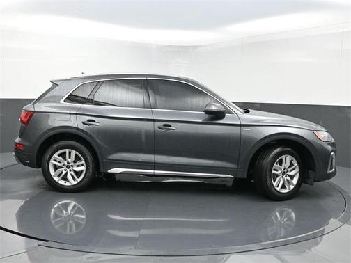 2024 Audi Q5 45 S line Premium