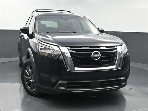 2023 Nissan Pathfinder SV FWD