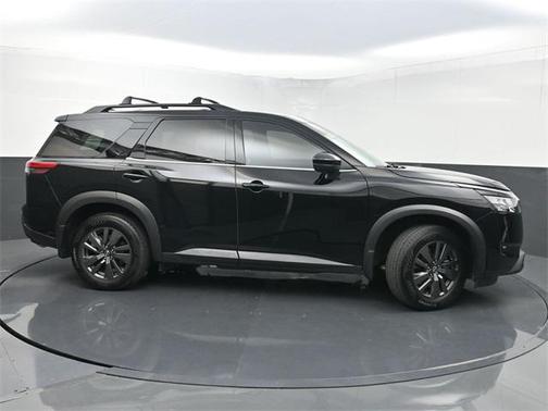 2023 Nissan Pathfinder SV FWD