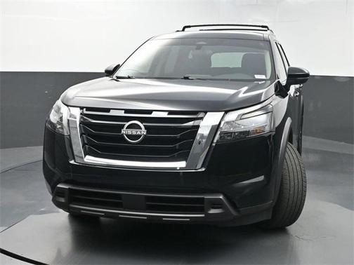 2023 Nissan Pathfinder SV FWD