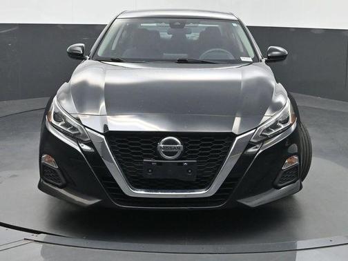 Super Black Clearcoat 2021 Nissan Altima 2.5 SV