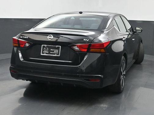 Super Black Clearcoat 2021 Nissan Altima 2.5 SV