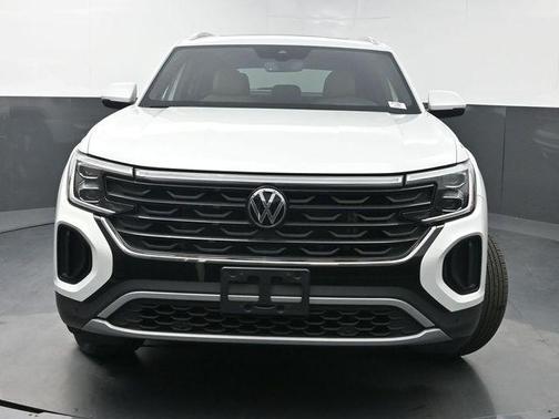 2025 Volkswagen Atlas Cross Sport 2.0T SEL