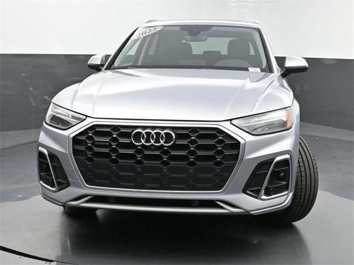 2022 Audi Q5 45 S line Premium Plus