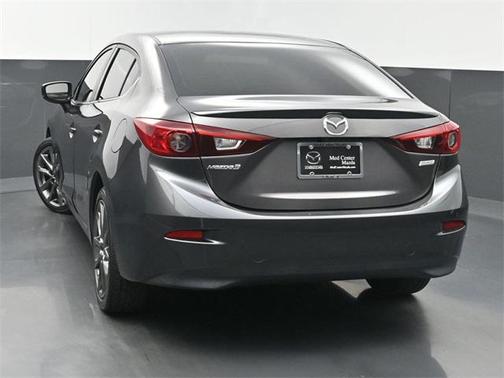 2018 Mazda Mazda3 Touring