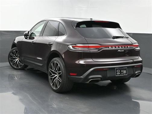 2023 Porsche Macan Base