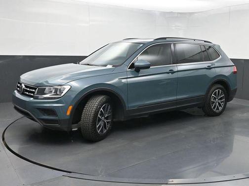 Stone Blue Metallic 2019 Volkswagen Tiguan 2.0T SE