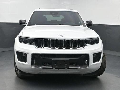 Bright White Clearcoat 2024 Jeep Grand Cherokee Overland