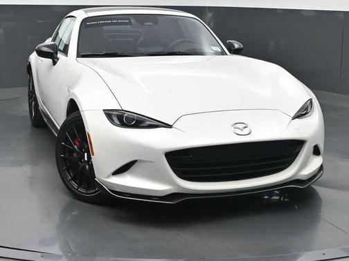 Snowflake White Pearl Mica 2025 Mazda MX-5 Miata RF Club